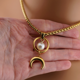 Witchy Gold O-Ring Pearl Day Collar
