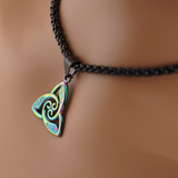 Rainbow Triquetra Black Wheat