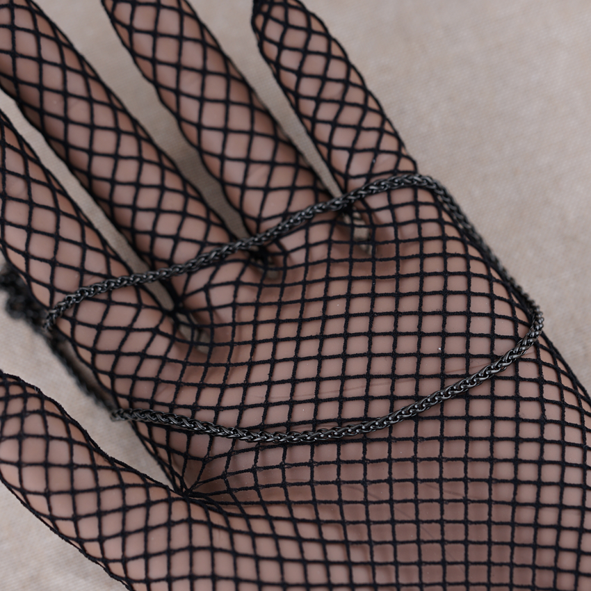 Black Chain Layering 2.5mm Wheat