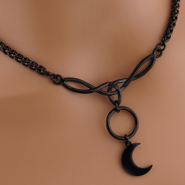 Black Celtic Knot O w/ Moon Wheat Chain