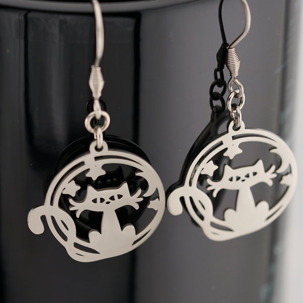 Cat O-Ring with Moon and Stars Dangle Earrings