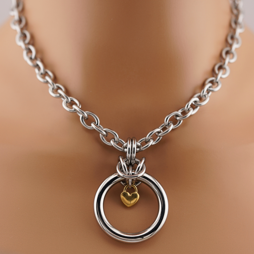 Statement O with gold heart lock