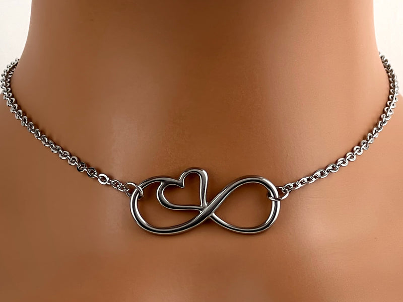 Infinity Heart Necklace Collar