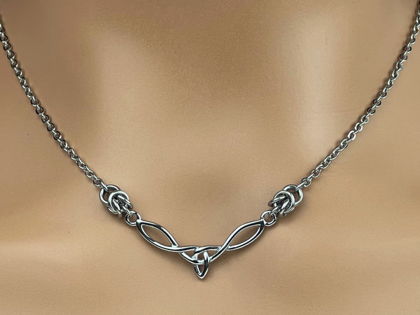 Submissive Collar, Celtic Knot with Chainmaille Accents, Locking Option - 24/7 Wear